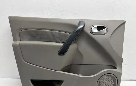 Renault Kangoo II Front door card panel trim 8200618604