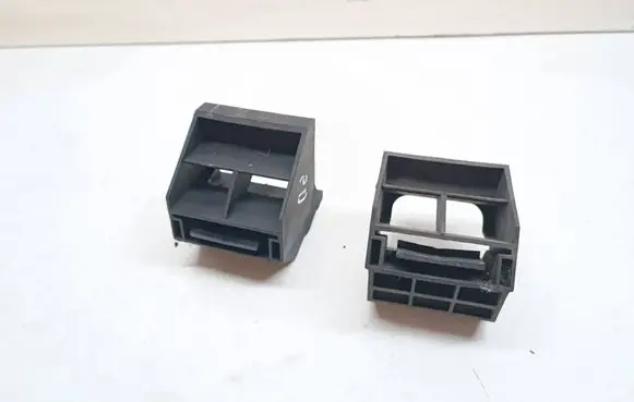 BMW 5 E60 E61 Radiator mount bracket 7542517