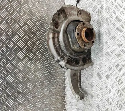 BMW 6 F12 F13 Front wheel hub 6777752