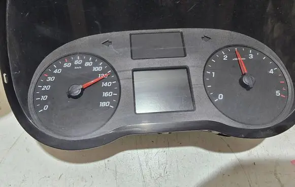 Speedometer (instrument cluster)