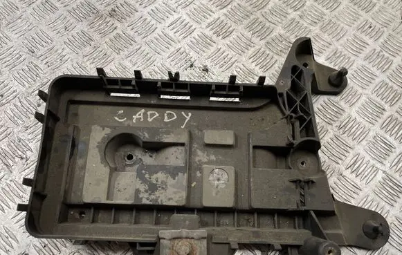 Volkswagen PASSAT CC Battery tray 1K0915333B