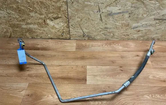 BMW 5 E60 E61 Air conditioning (A/C) pipe/hose 6989859