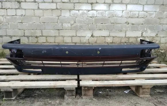 Audi V8 Front bumper 441807101J DNE20736
