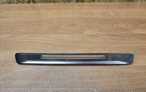 Radio/GPS head unit trim