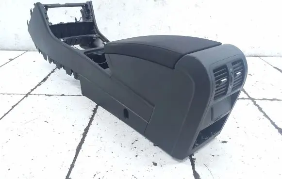 Volkswagen PASSAT B6 Center console 3C0863319Q