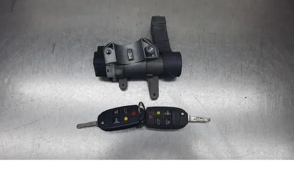 Volvo S60 Ignition lock 8621509