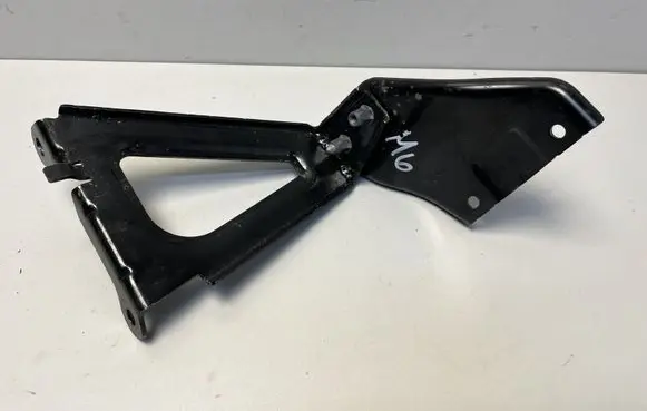 BMW i4 Other engine bay part 9478020 6897636
