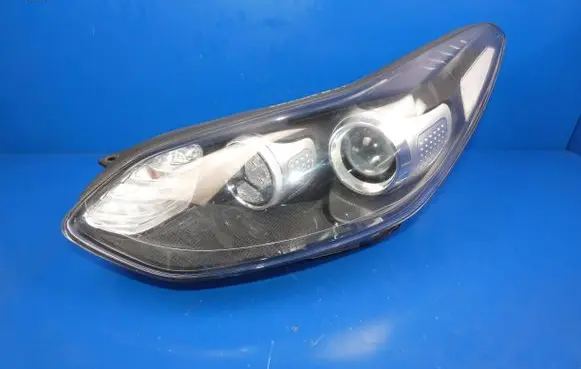 KIA Sportage Headlight/headlamp 92101F1040 L009L046GQQ L009L046G0Q