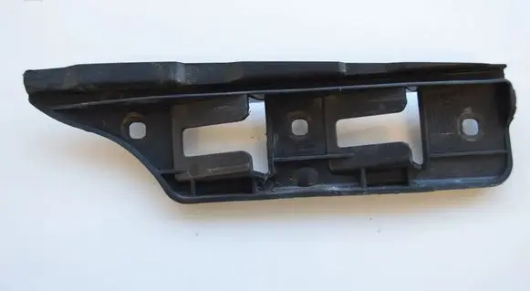 Volkswagen Golf V Front bumper mounting bracket 