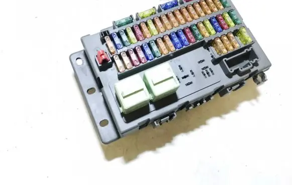 Mini One - Cooper R50 - 53 Fuse box set 518030515 690660003