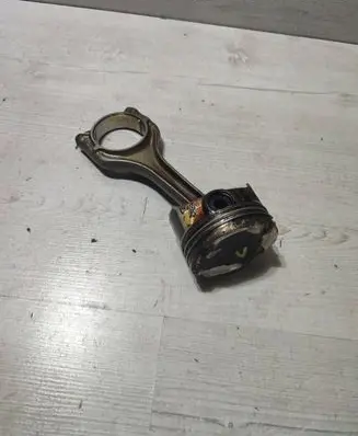 Volkswagen Touran III Piston with connecting rod 05EAB