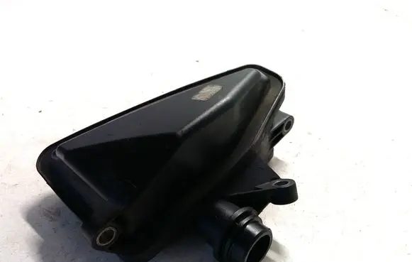 Mercedes-Benz ML W164 Intake resonator A6421400087