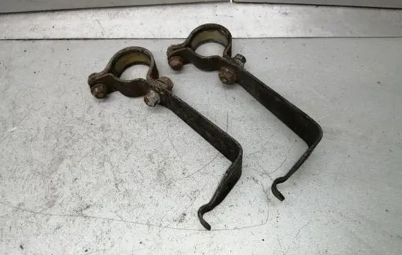 Mercedes-Benz C W202 Sway bar bush bracket, front 