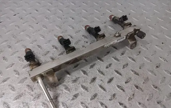 Fuel injectors set