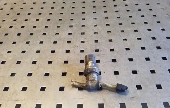 Air conditioning (A/C) pressure sensor