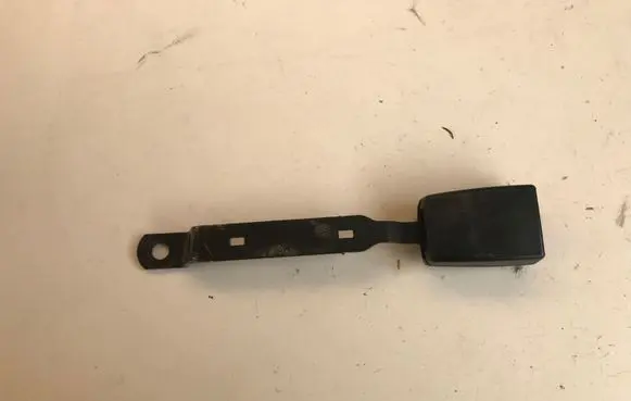 Skoda Roomster (5J) Front seatbelt buckle 5J0858472