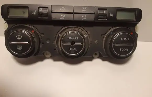 Volkswagen PASSAT B6 Climate control unit 74677532