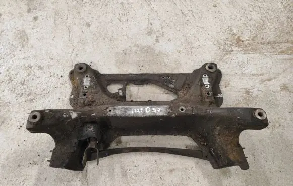 Citroen C5 Front subframe