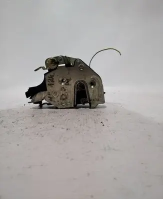 Mercedes-Benz E W124 Front door lock NOTFOUND