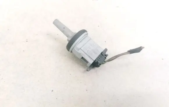 Volkswagen Golf IV Interior temperature sensor 1J0907543B