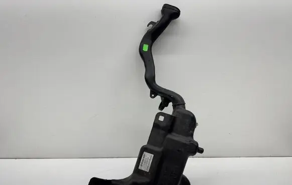 Mercedes-Benz B W245 Windshield washer fluid reservoir/tank A2468690020