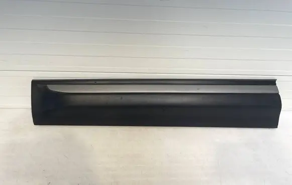 Land Rover Evoque I Front door trim (molding) BJ3221065B