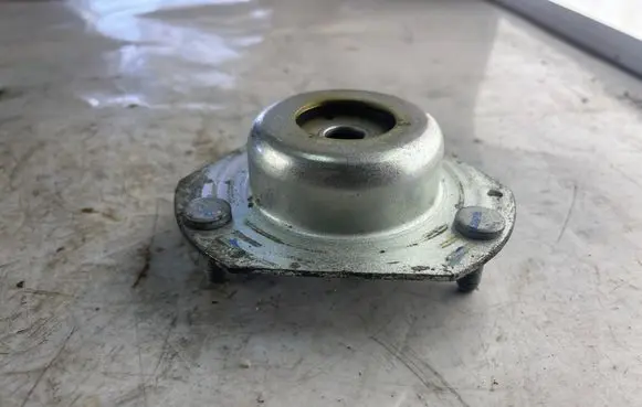 Ford Fiesta Front upper strut mount 8v513k155ba