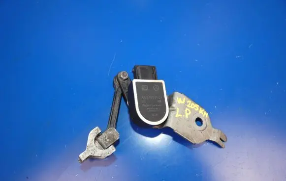 Mercedes-Benz C W205 Headlight/headlamp level sensor A2229050503 1828 1220115