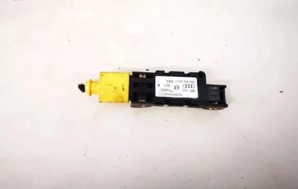 Audi A3 S3 8P Airbag deployment crash/impact sensor 4b0959643e