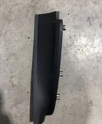 Mercedes-Benz V Class W447 Rear sill trim cover A4476890737