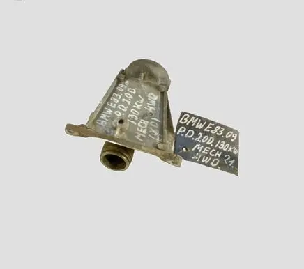 BMW X3 E83 Engine mounting bracket 3621010A