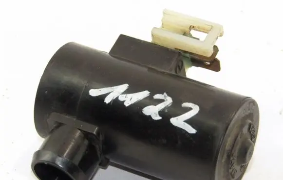 Suzuki Grand Vitara II Windscreen/windshield washer pump