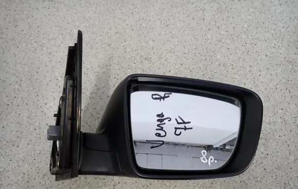 KIA Venga Front door electric wing mirror
