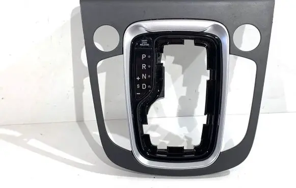 Dashboard trim