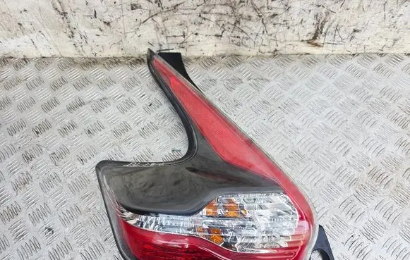 Nissan Juke I F15 Rear/tail lights 26555BV80A L90049815 RJK14