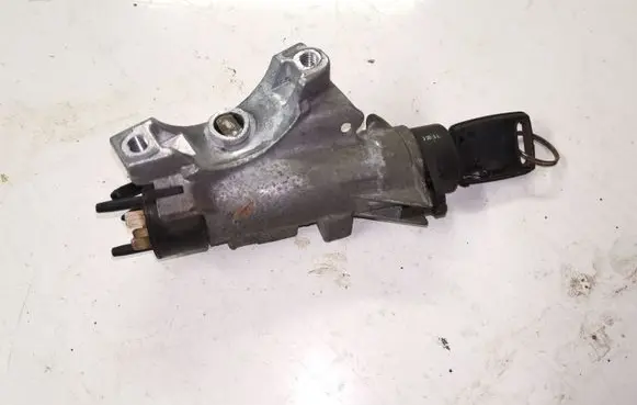 Audi A4 S4 B5 8D Ignition lock 4B0905851E