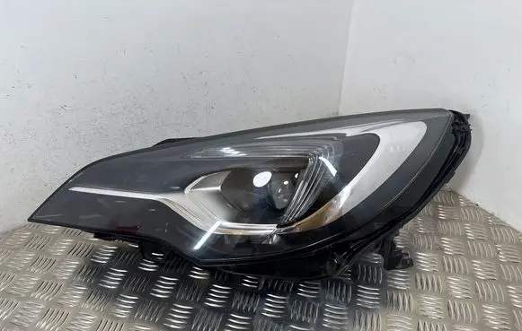 Opel Astra K Headlight/headlamp 7967100000 20211102 102900842138