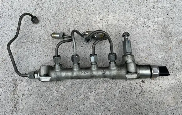 Opel Mokka Fuel main line pipe 