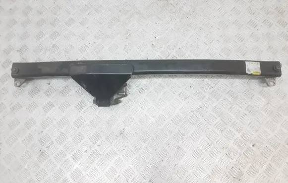 Volvo XC70 Engine mounting bracket 30671357