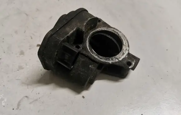 Audi A8 S8 D3 4E Throttle valve