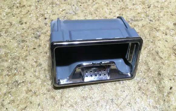 Mercedes-Benz E W124 Car ashtray trim 