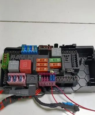 Mercedes-Benz EQC Fuse module A0009822923