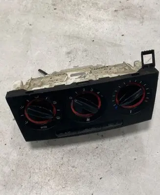 Mazda 3 I Climate control unit BP8F