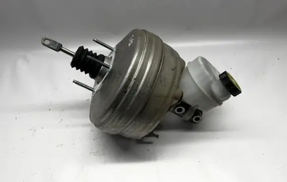Ford Mustang VI Brake booster JR3C2B195FC