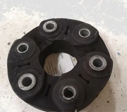 BMW 1 E81 E87 Rear prop shaft donut coupling/joint 7546425