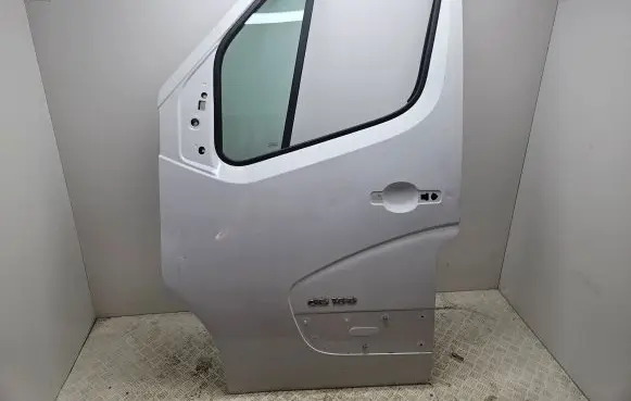 Renault Master III Front door