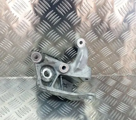 Volvo S90, V90 Engine mounting bracket 31430490
