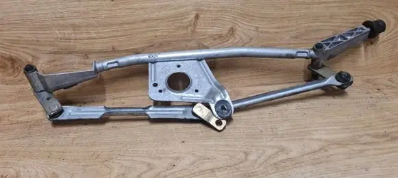 Front wiper linkage