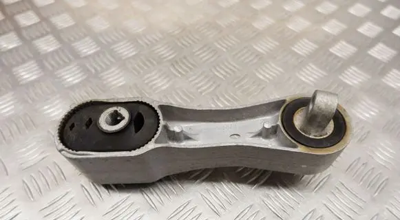BMW X2 F39 Engine mount bracket 6885786