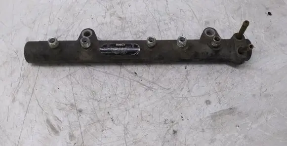 Toyota Yaris Fuel main line pipe 2381033010 0445214032